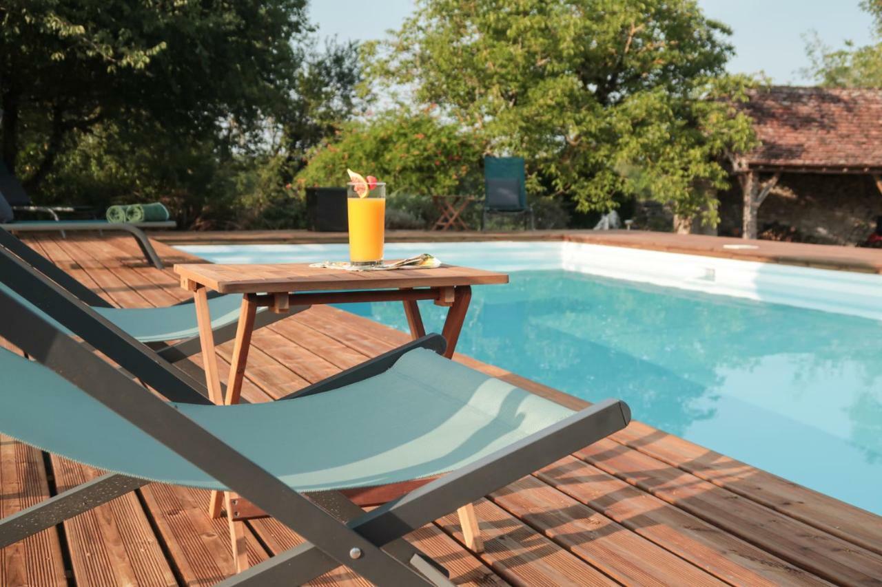 Mas De Peyrelongue Bed & Breakfast Corn Exterior photo